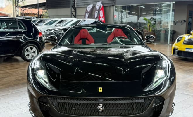 Ferrari 812