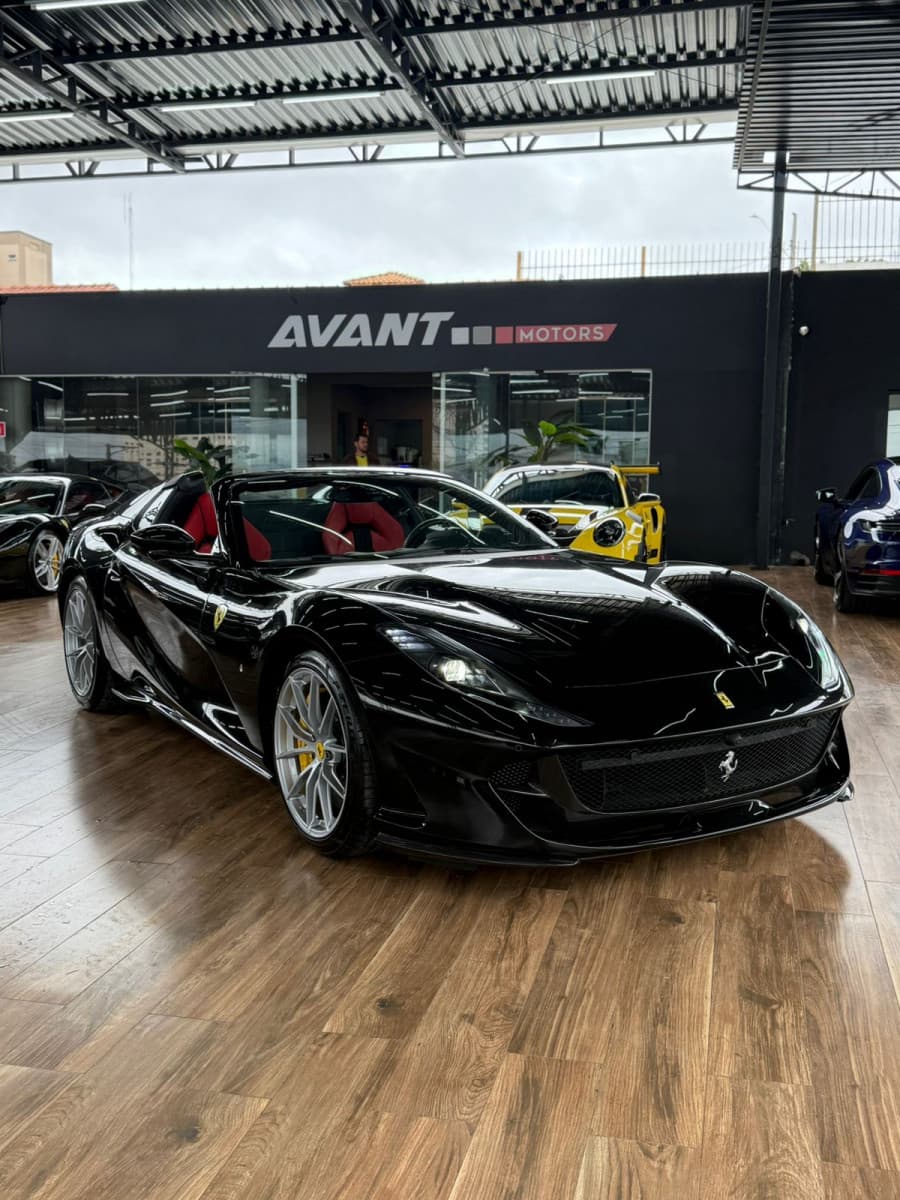 Ferrari 812