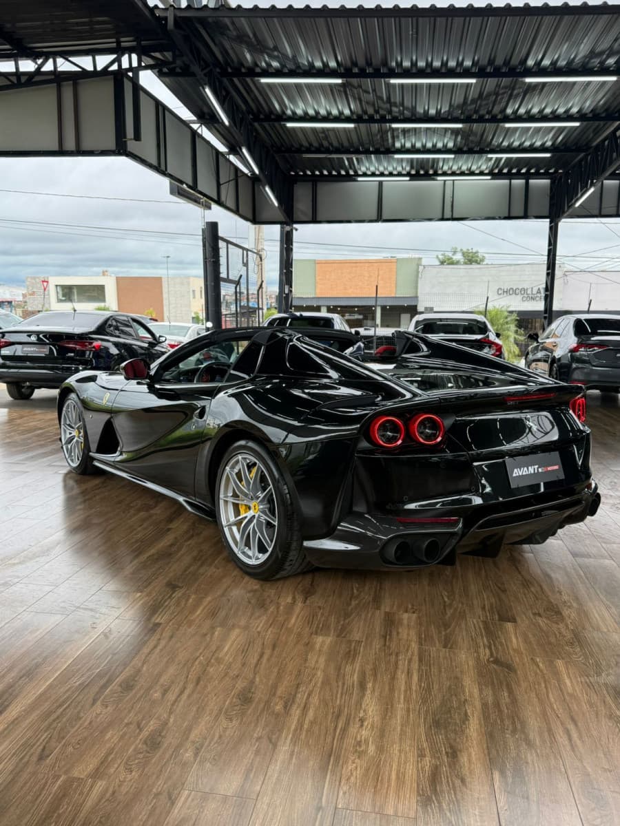Ferrari 812