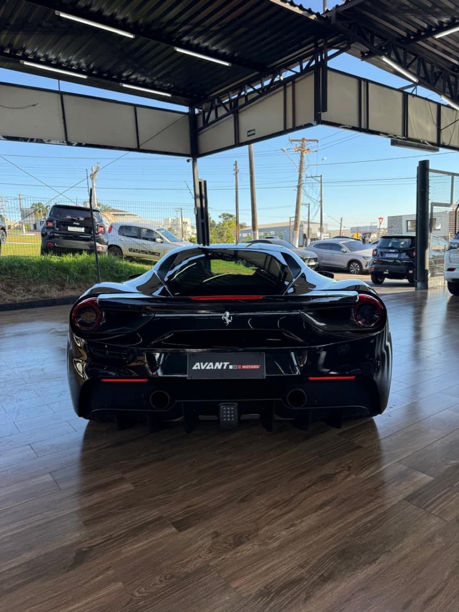 Ferrari 488