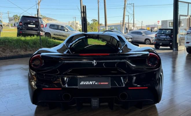 Ferrari 488